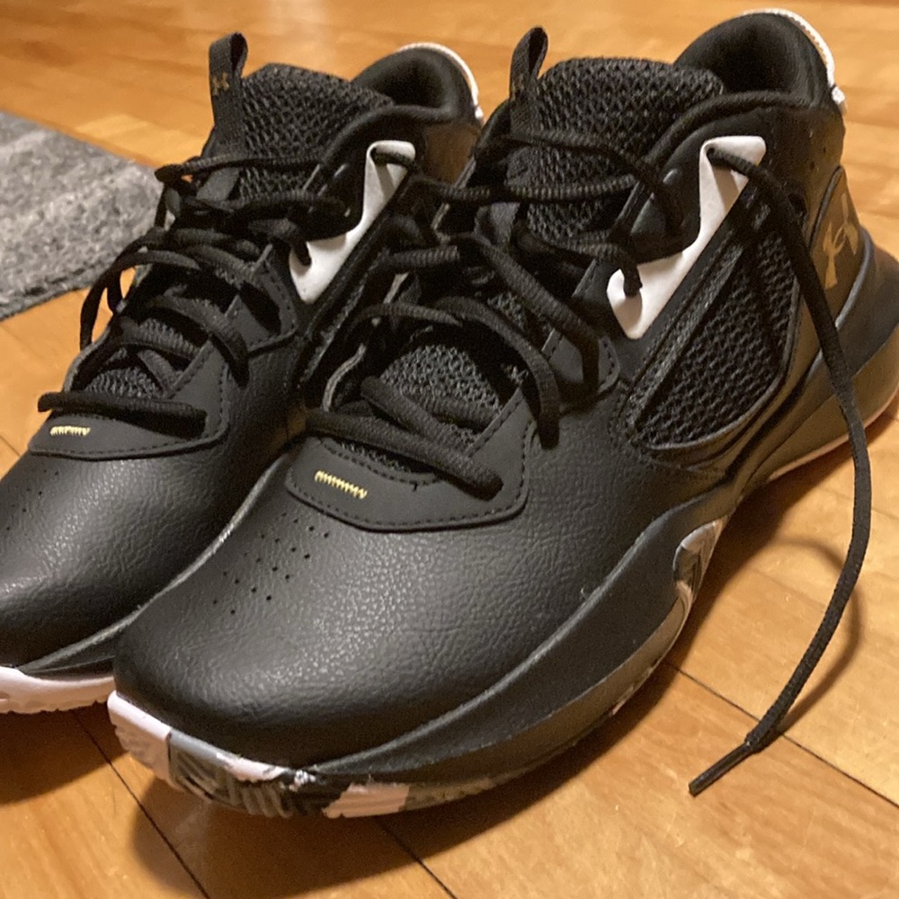 Mens Under Armour shoes